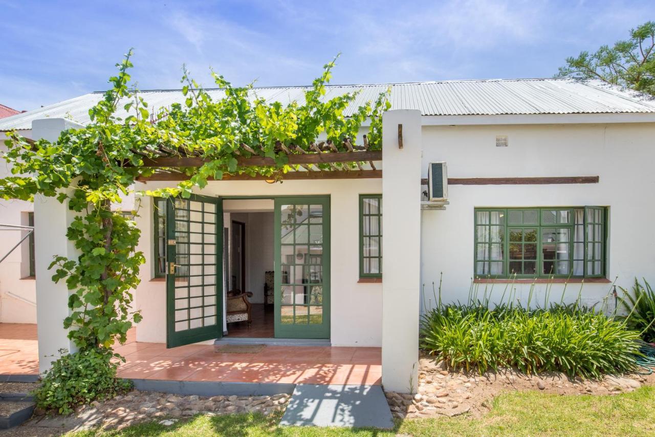 Koo Karoo Guest Lodge And Self Catering Монтегю Екстер'єр фото
