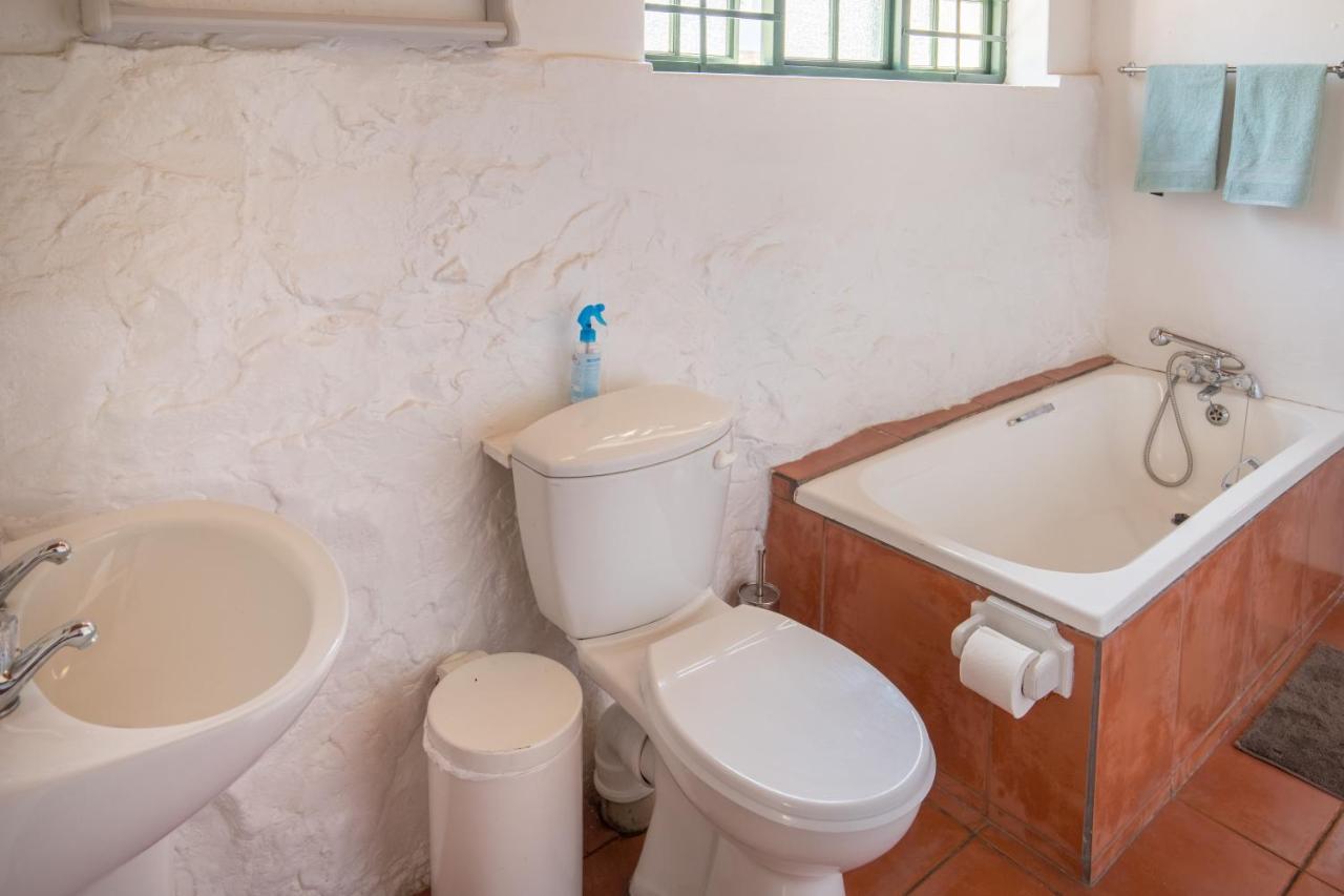 Koo Karoo Guest Lodge And Self Catering Монтегю Екстер'єр фото