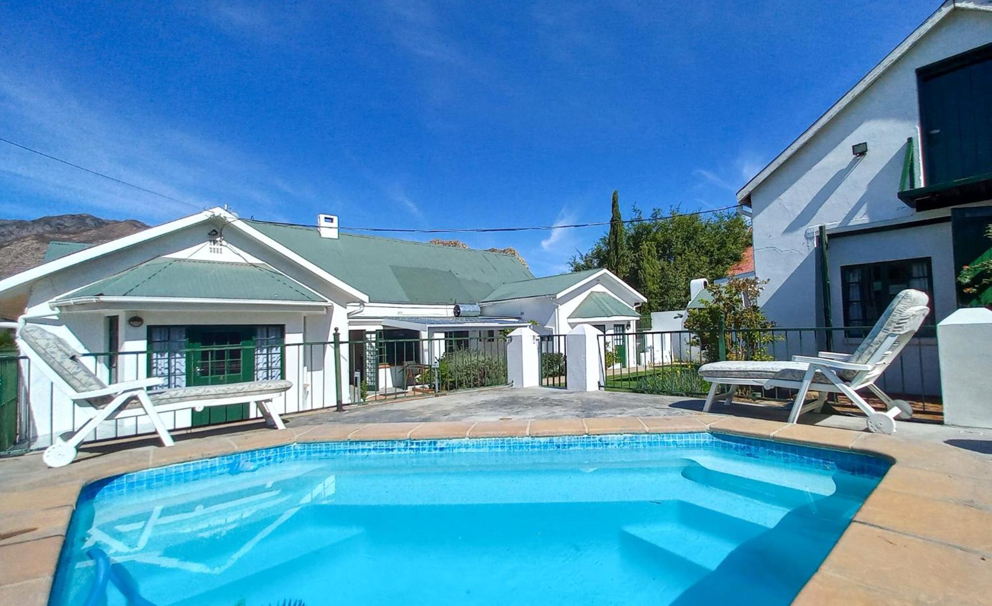 Koo Karoo Guest Lodge And Self Catering Монтегю Екстер'єр фото